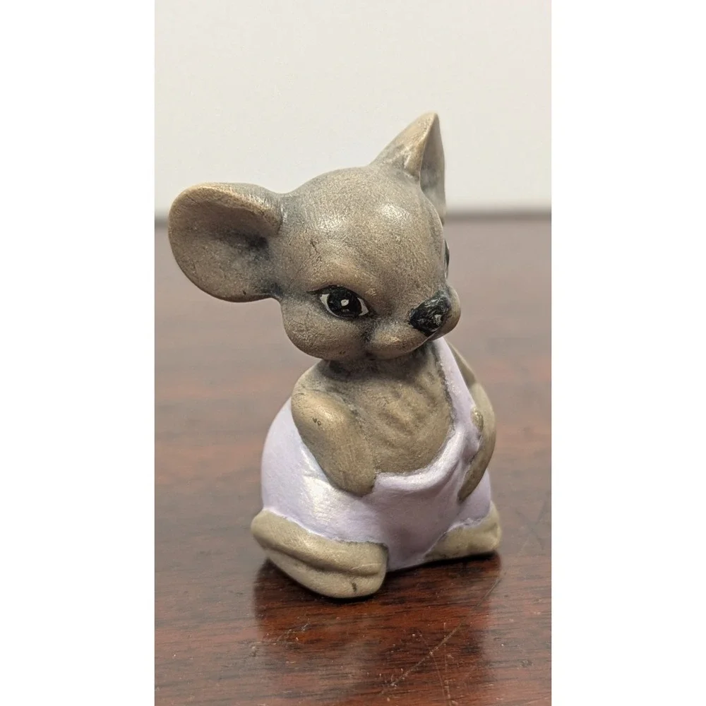 Vintage 1989 Hand Painted Ceramic Mouse Figurine Purple Overalls Mini 2